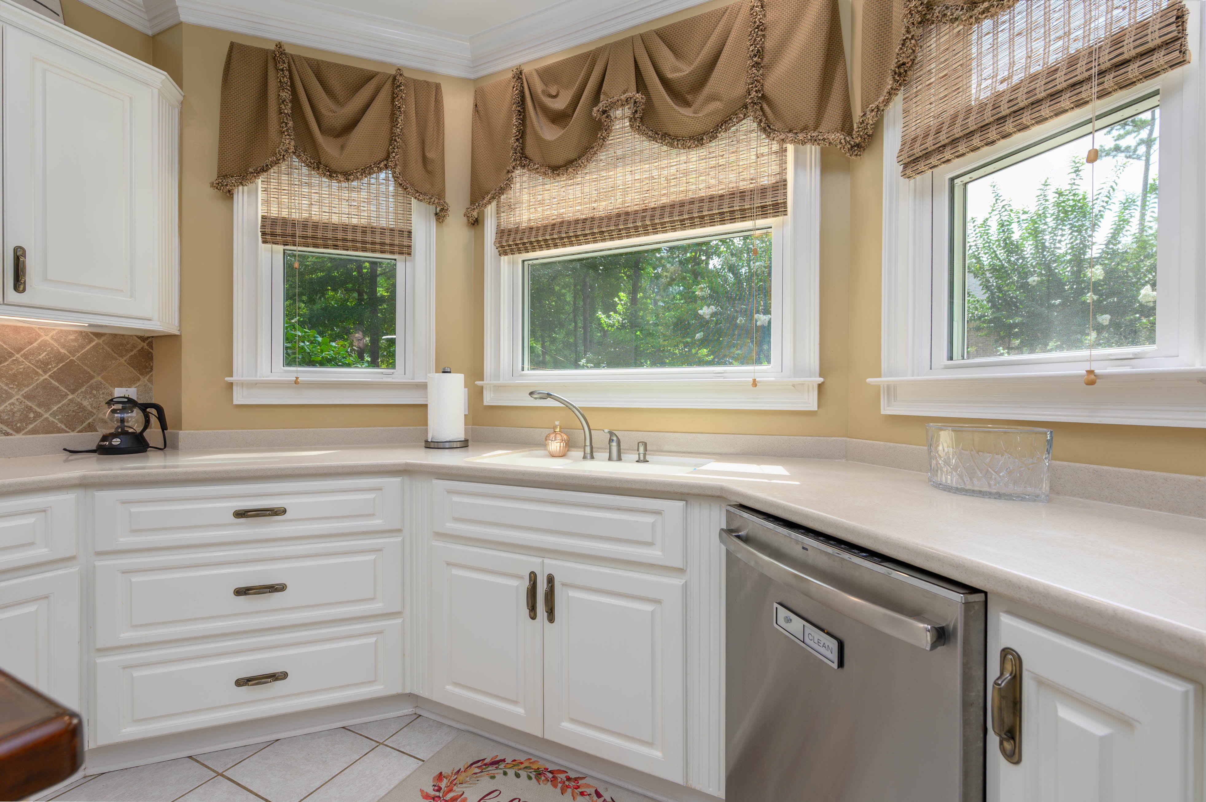 1811 Snug Harbor Drive image 14